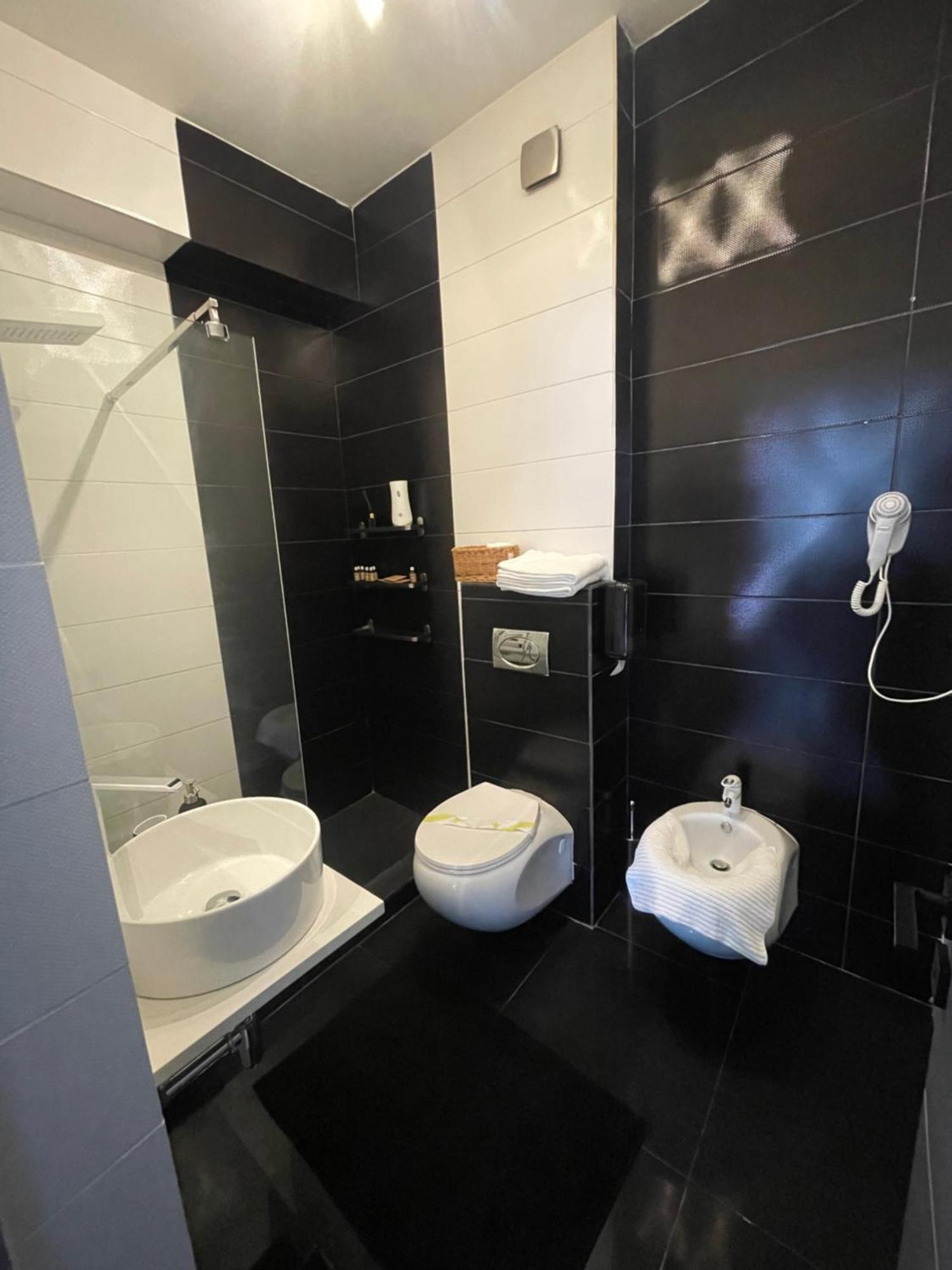 Marisah Residence #2 Otopeni Εξωτερικό φωτογραφία
